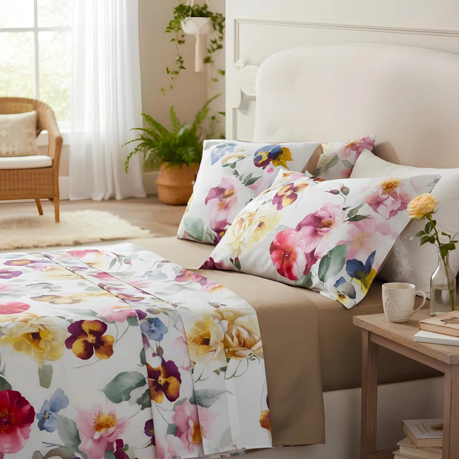 Appletree Loft - Set copripiumino con volant Cassia, 100% cotone, per letto matrimoniale, colore: Bianco