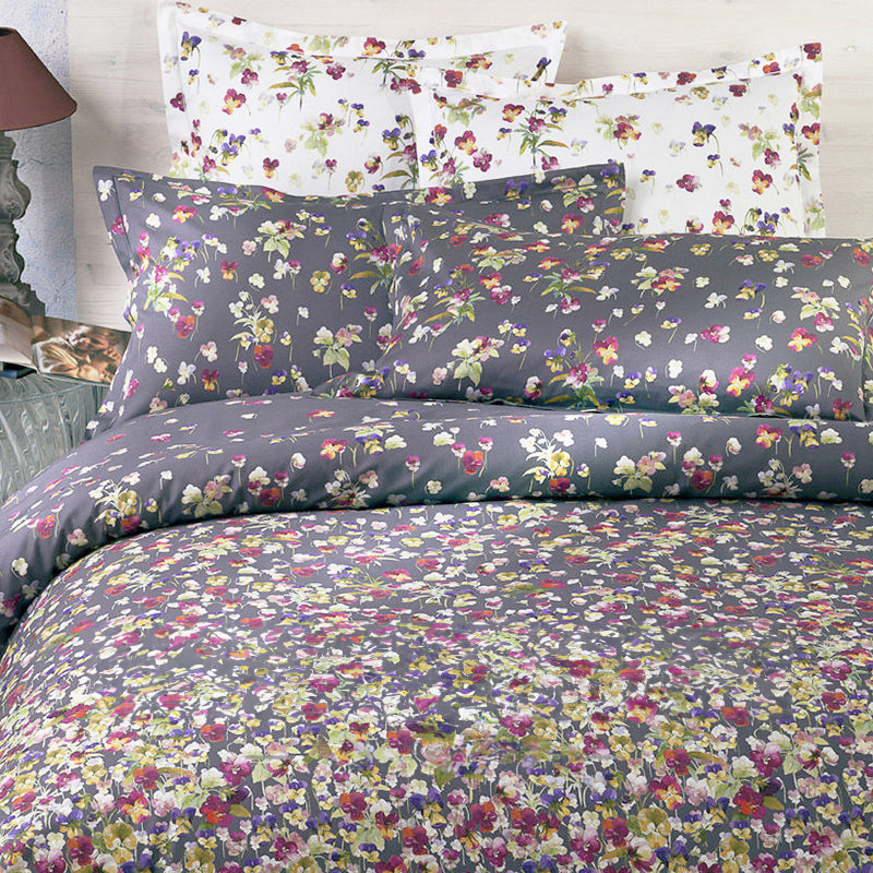 Completo Lenzuola effetto Copriletto MIRABELLO Emporium - Violette Fondo Grigio