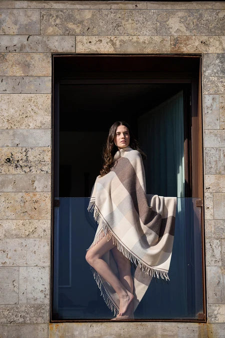 Plaid in Lana Merinos e Cashmere con frange CECCHI E CECCHI - Dalis Beige Marrone