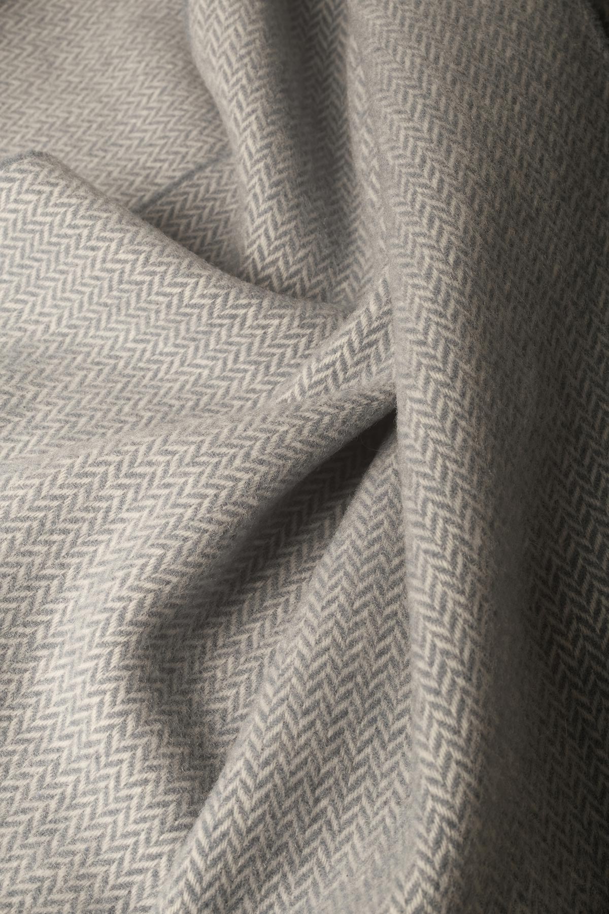 Plaid in Lana Merinos e Cashmere con frange CECCHI E CECCHI - Pires Perla