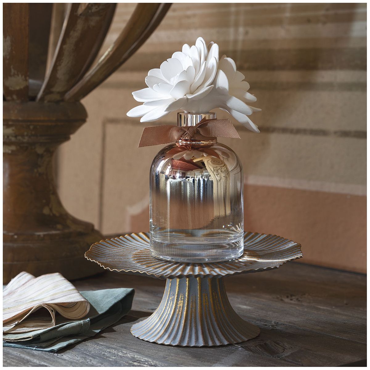 Diffusore di Profumo per Ambiente con Fiore 200 ml MATHILDE M. - Rose Elixir